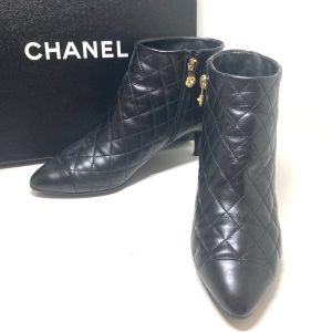 シャネル CHANEL ショートブーツ